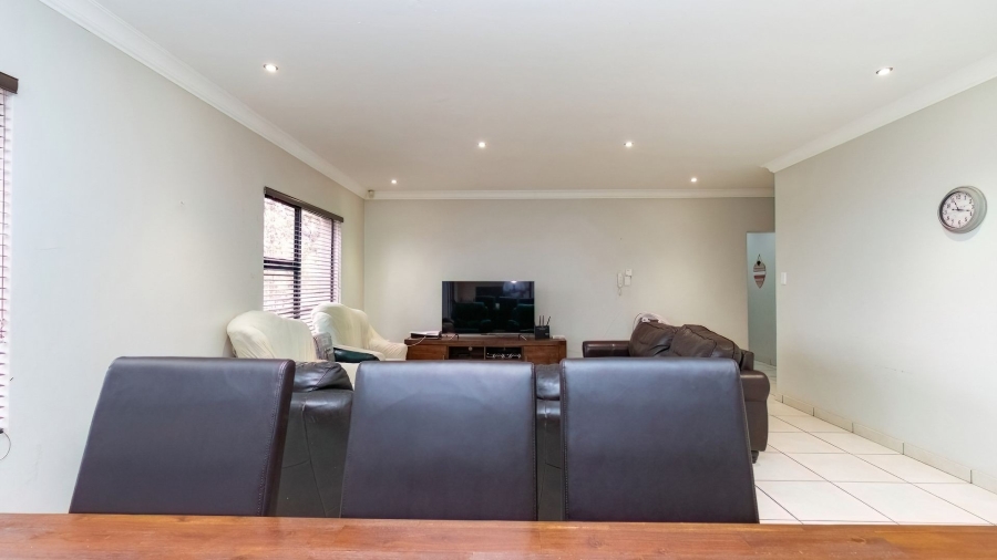 4 Bedroom Property for Sale in Boschdal North West